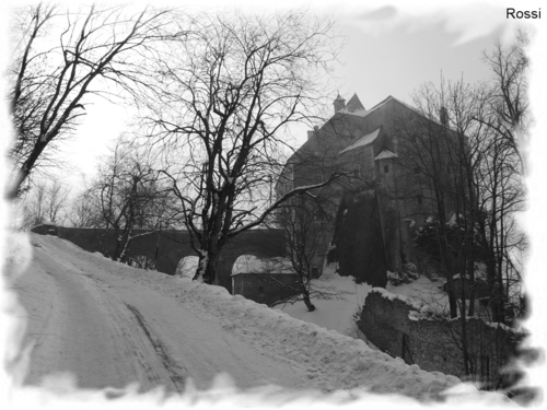 Burg Altpernstein im Nebel