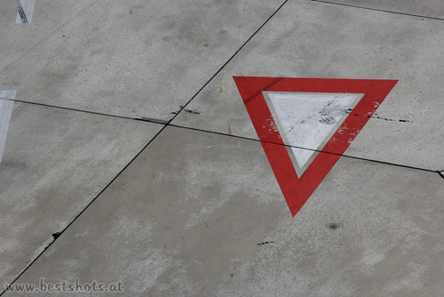 Bodenmarkierung Flughafen