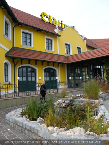 MediaFreeFerrariMobile Pix 01