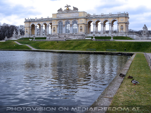 Gloriette 01