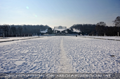 Gloriette im Schnee
