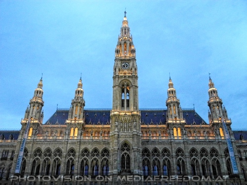 Rathaus Front