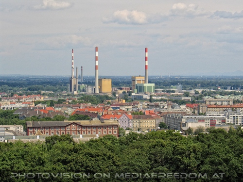 Weitblick zum Kraftwerk