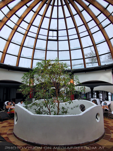 Hundertwasser Therme 13