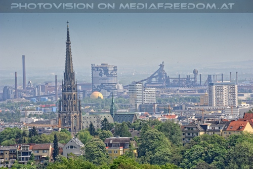 Blick zum Linzer Dom