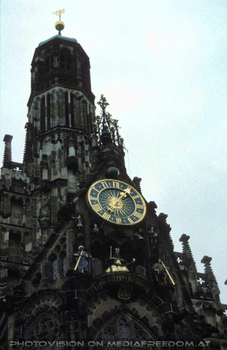 Frauenkirche - Kirchturmuhr