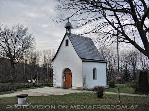 Wir bitten um Ruhe und Stille 3
