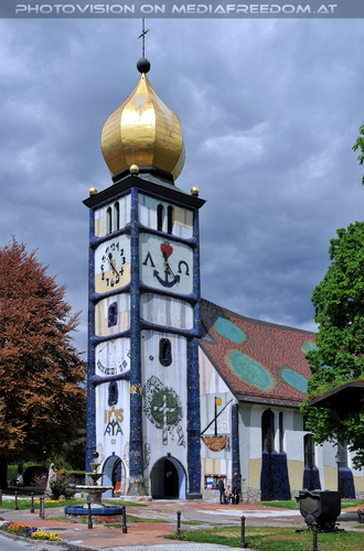 Hundertwasser Kirche 01