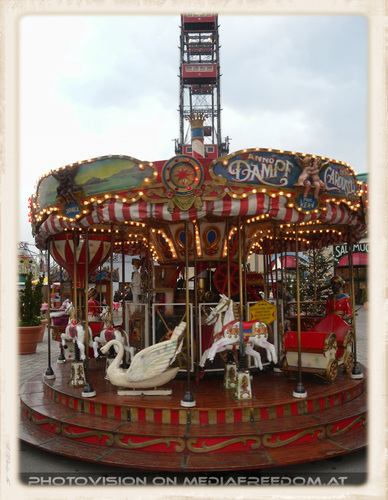 Dampf Carousel