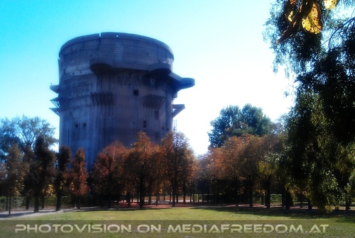 Der innen besch�digte Flakturm