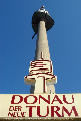 Der neue Donau Turm