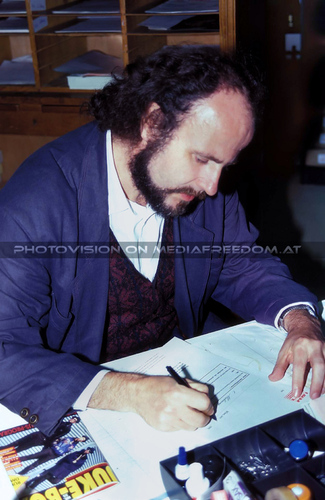 Office: Alfred Tomasek