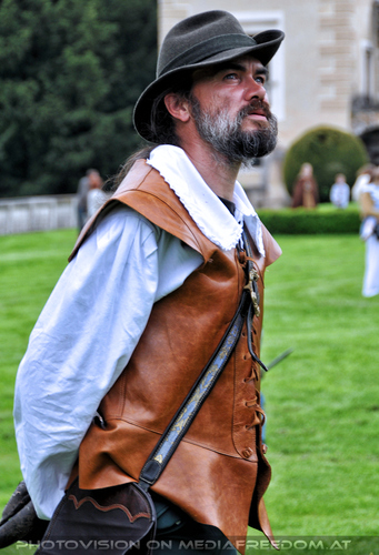 Historische Falknerei 32