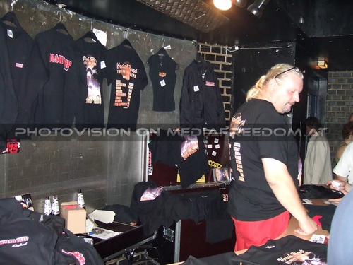 Between two worlds 26