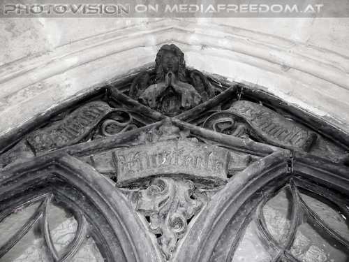 Am kleinen Friedhof 3