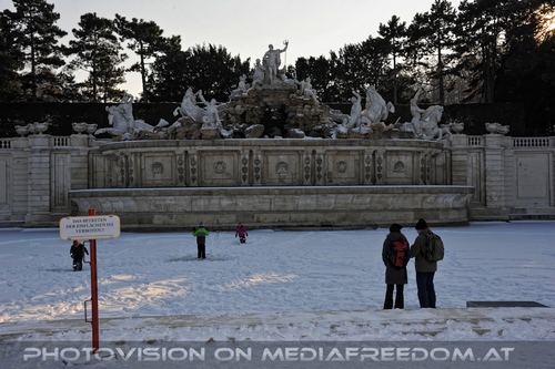 Betreten der Eisfl�che verboten