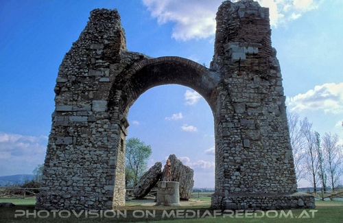 Manu am Heidentor 03