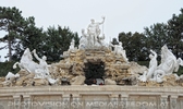 Schlosspark Brunnen 1