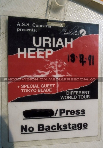 Different World Tour 01