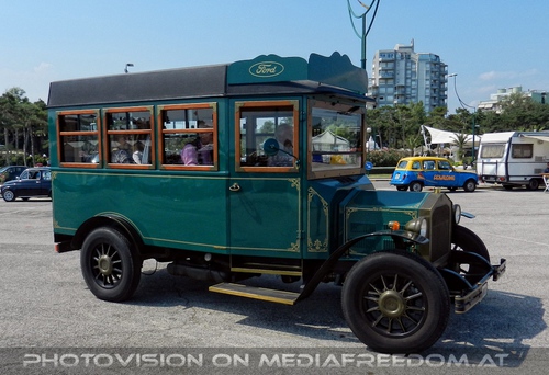 Raduno di Auto 13 - Ford