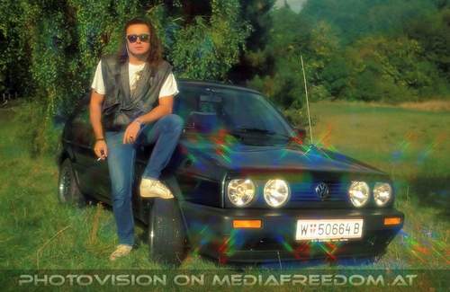 1st MediaFreeMobile: Charly F. Lovehurts (Charly Swoboda)