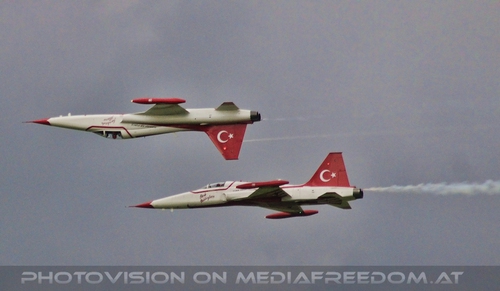 T�rkische Staffel Display 05