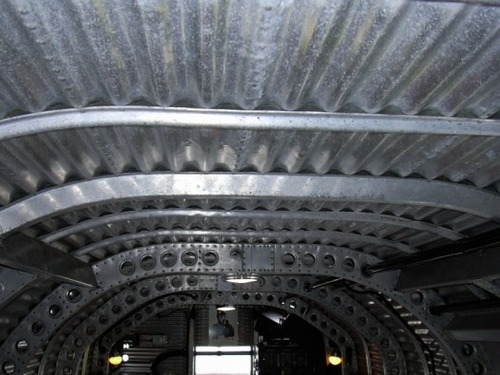 Stoss dir ja nicht den Kopf an: Tante Ju