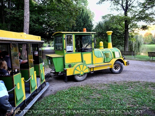 Zur�ck mit der Bahn