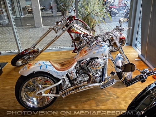 Harleys 02 - Lyoness