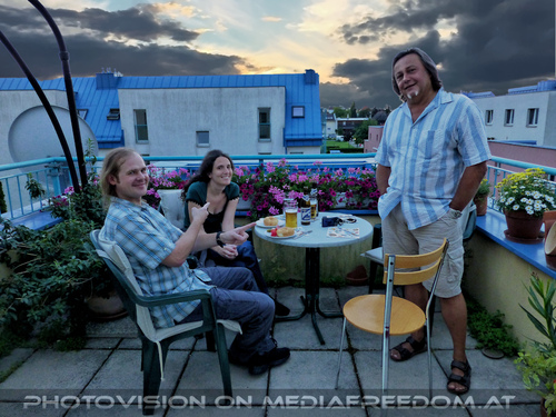 Thai Holiday Talk 3: The Shouter,Nicki,Charly Swoboda