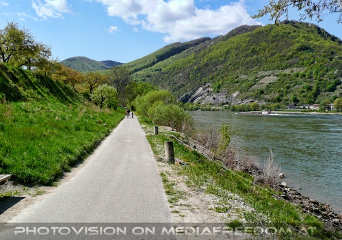 Treppelweg an der Donau