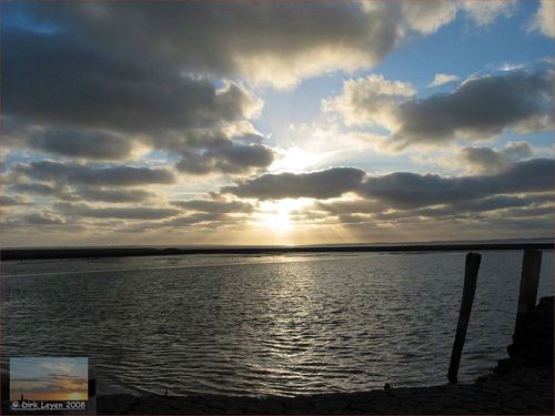 Sonne hinter den Wolken!: Himmel