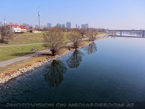 Blick zur Donau City