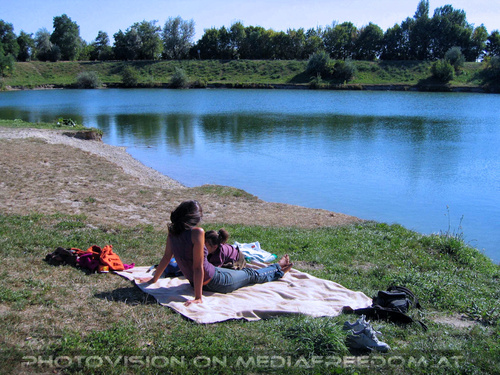 Badespa� 11: Enny Mennella,Janina M.