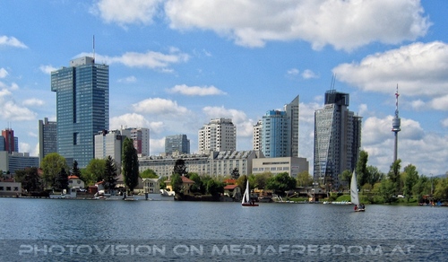 Blick zur Donau City