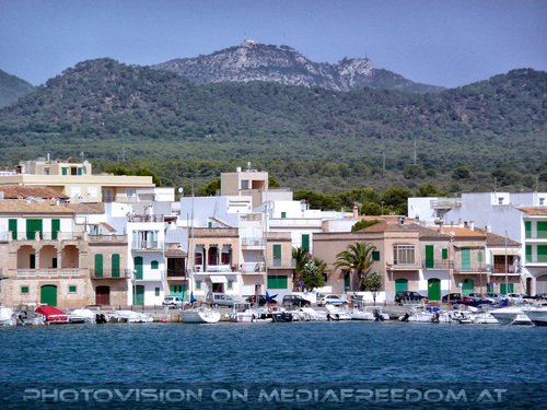 Glass bottom boat tour 20