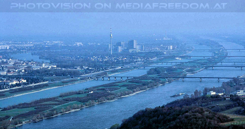 �ber den D�chern Wiens 02