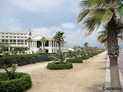 La Malvorrosa: Strandpromenade