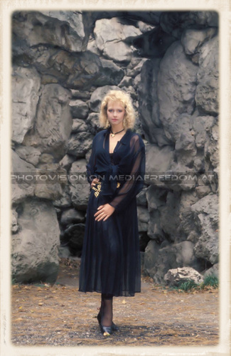 Doris - Lady in black #1: Doris R.