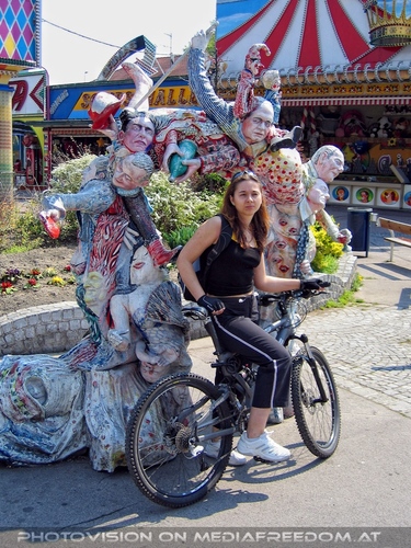 Bike Tour 05: Andrea Sch.