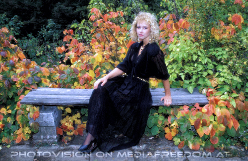 Lady in black 09: Doris R.