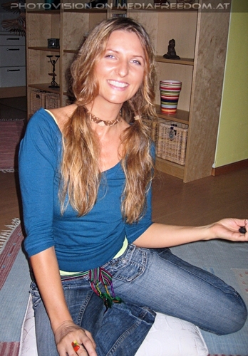 Blue-eyed lullaby 04: Manuela M.