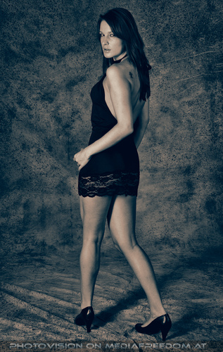 Angry elegance 06: Marion P.