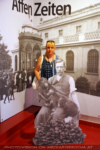 Im neuen Affenhaus 06