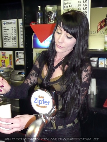 Shifting Gear - Tour Pix 03