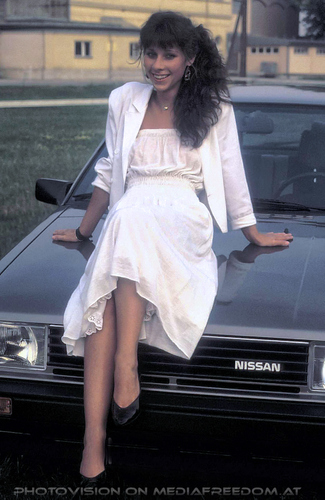 In love with her car 09