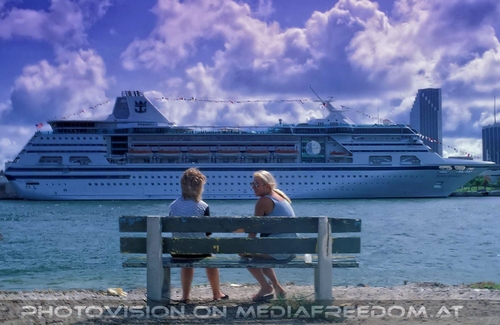 Port Miami 5: Tamara M.,Gabriele P.