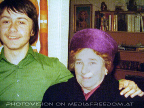 Erinnerungen 2: Charly Swoboda, Lintschi Oma