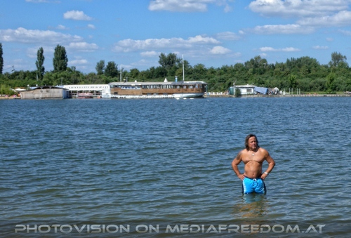 In der neuen Donau: Charly Swoboda