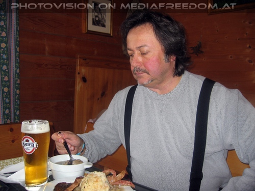 Mahlzeit auf der Wichtl-Alm